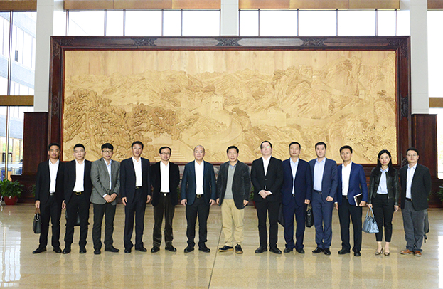 开云在线登录总裁庄展诺一行受邀参访北京用友产业园